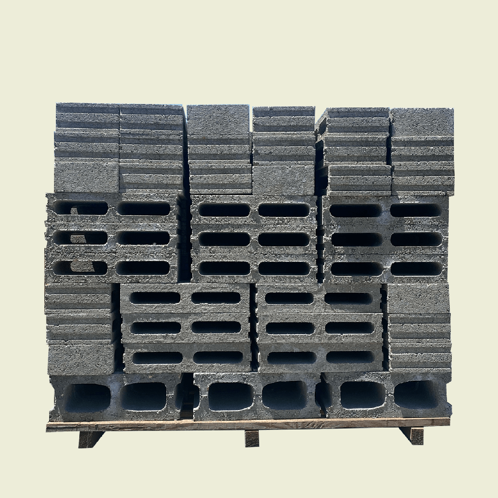 4" Concrete Block/Pallet (162+18 6")